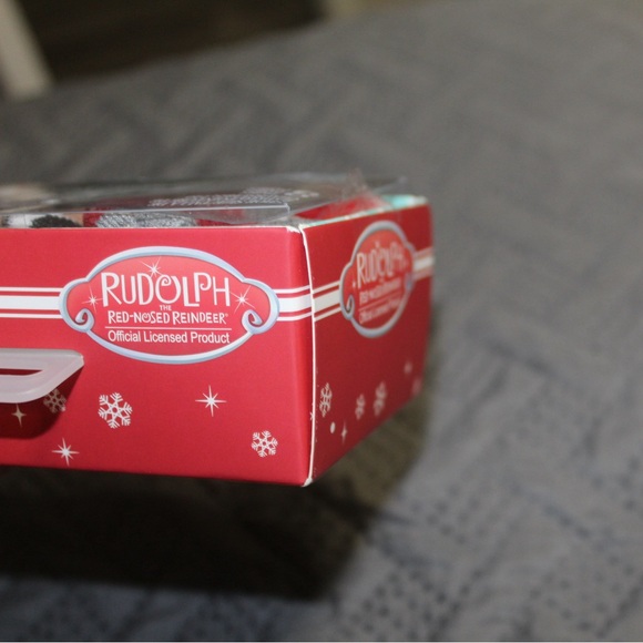 Rudolph the reindeer socks - Picture 3 of 4